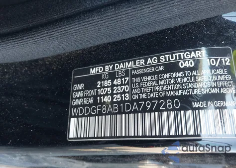 2013 Mercedes-Benz C 300 Sport 4Matic z USA, uszkodzony, nr VIN WDDGF8AB1DA797280